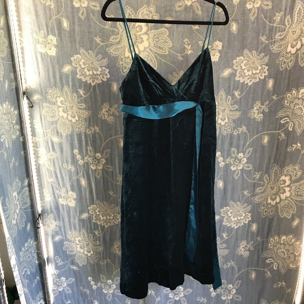 A.B.S by Allen Schwartz green crushed velvet cocktail dress size 10